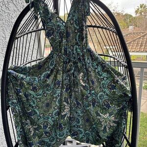 Chic Paisley Maxi Dress in Blue and Green